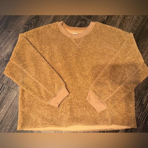 American Eagle Sherpa Sweatshirt - Picture 2 of 5